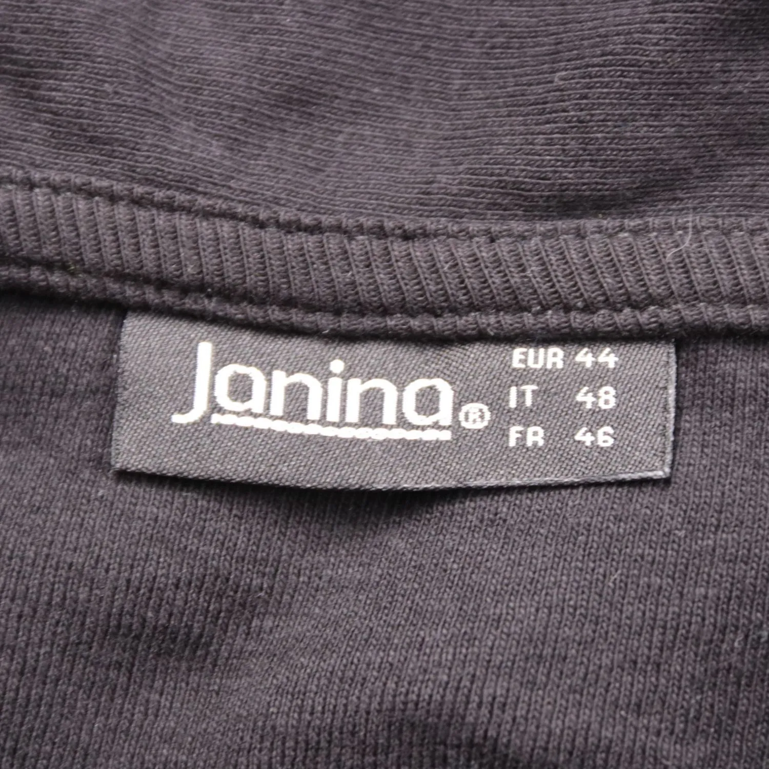 поло Janina