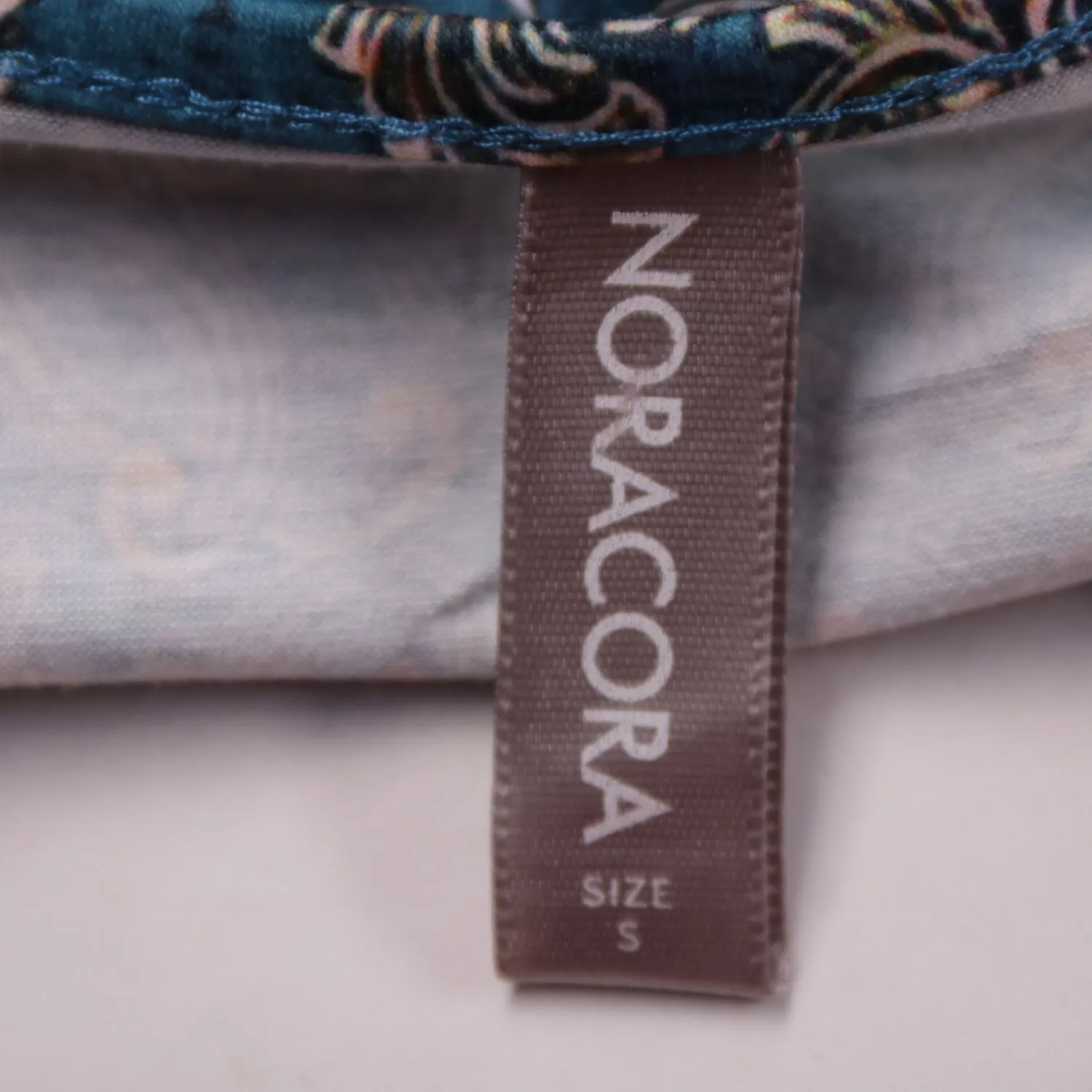 лонгслив Noracora